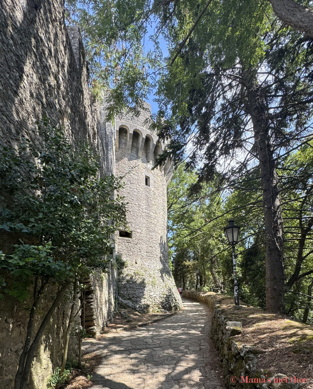 San Marino_wandelen langs de torens San Marino_wandelen langs de torens