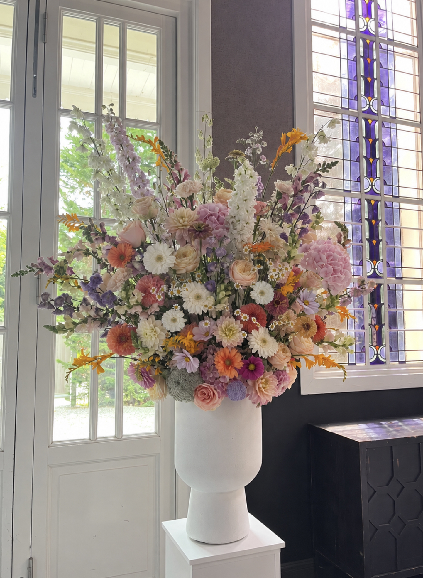 Colourful wedding flowers