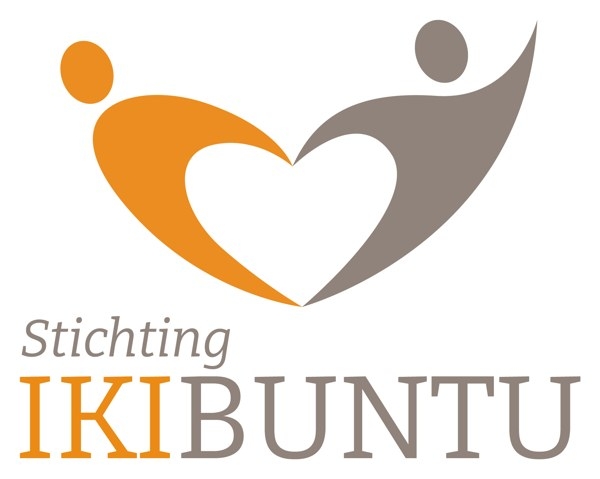 Logo van Stichting IkiBuntu: twee mensen die samen een hart vormen