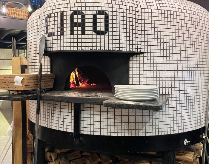 Be My Guest Lodge in Bloubergstrand pizza restaurant