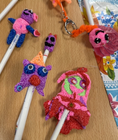 Foamklei Workshop — boetseer je eigen monster of diertje Foamkleimonster op potlood