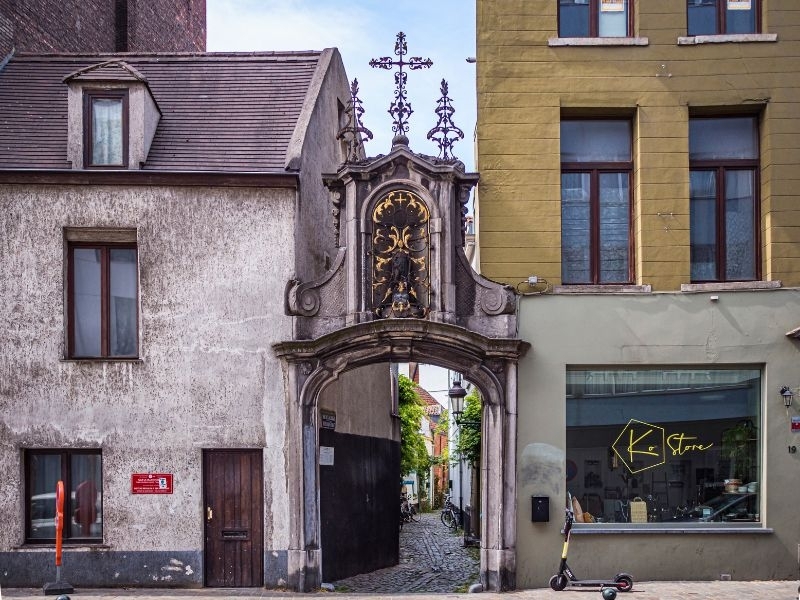 Ontdek de mooiste straatjes van Brussel tijdens het spelen van een stadsspel