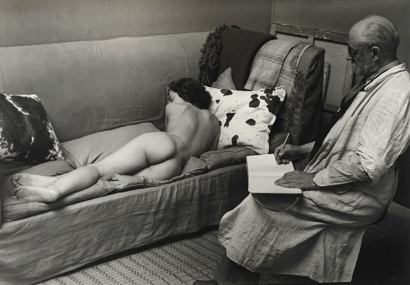 Brassaï (pseudonym of Gyula Halász ), Matisse drawing a reclining model, Villa d’Alésia, Paris, 1939. Brassaï (pseudonym of Gyula Halász ), Matisse drawing a reclining model, Villa d’Alésia, Paris, 1939.
