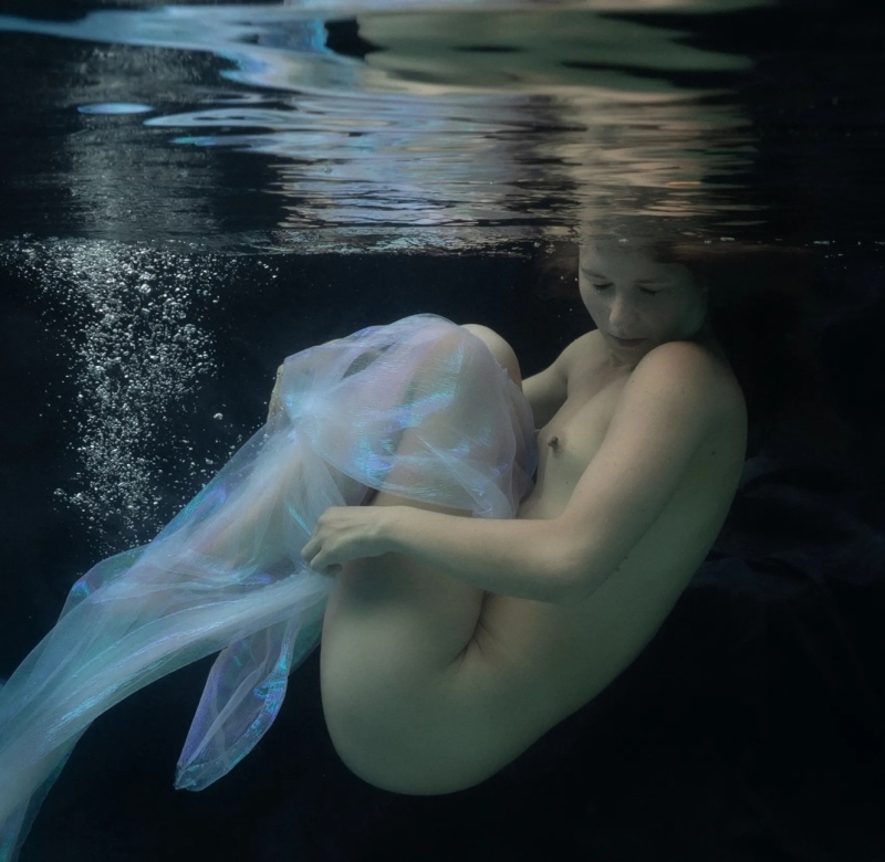 Enwombed by Dan Katz photography