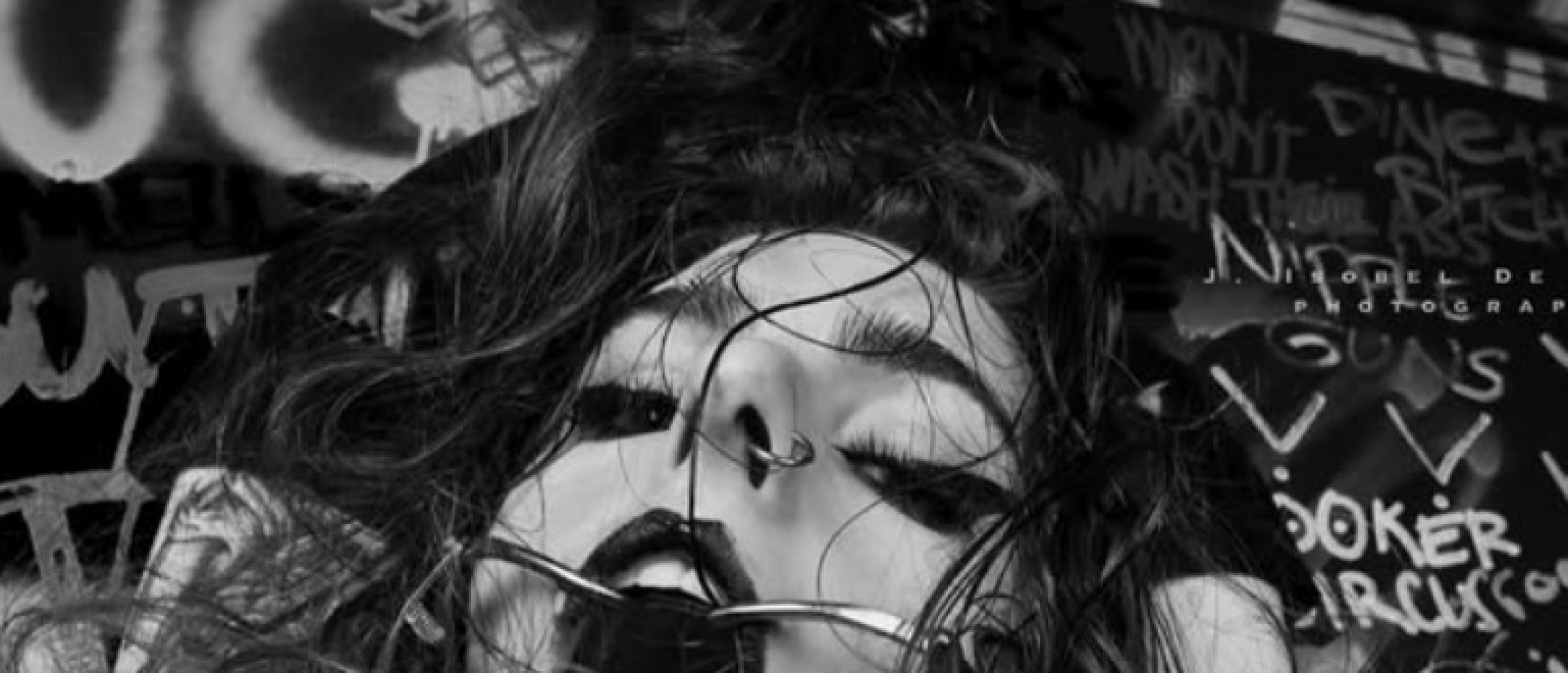 Fuck the world I bend the spoon with my mind photo@jisobeldelisle 2026