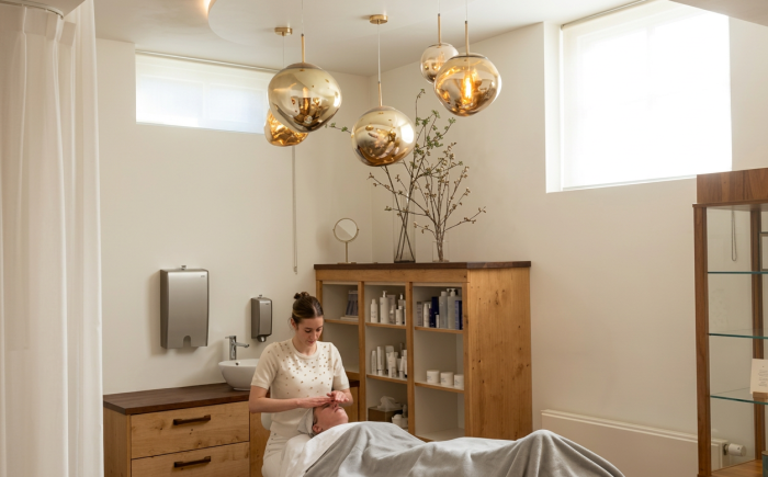 Behandelkamer van Suzan Oerlemans Huidinstituut in Aarle-Rixtel