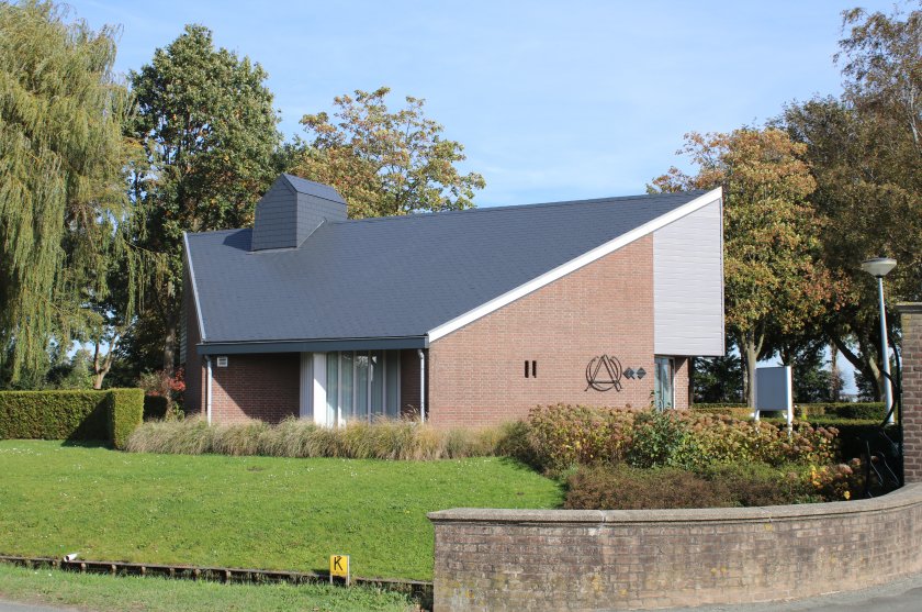 Grafstenen algemene begraafplaats in Zuid-Beijerland Grafstenen, goedkoop, budget, algemeen graf, algemene begraafplaats in Zuid-Beijerland