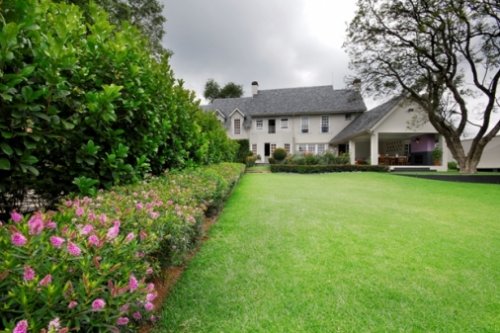 De villa is op een Top locatie Villa Melville Road in Johannesburg| Exclusive Culitravel
